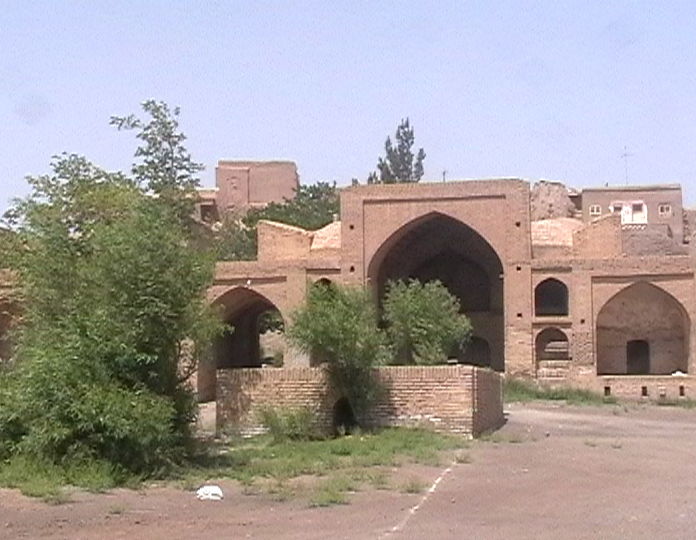 کاروانسرای عباس آباد
