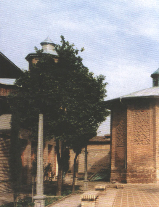 امامزاده نور    واقع در شهر گرگان