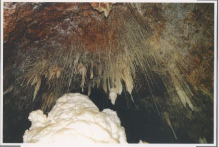 اثر طبیعی ملی غار قوری قلعه 