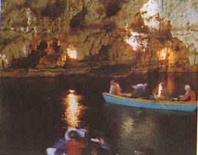 غار سهولان واقع در شهر مهاباد