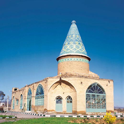 بقعه امامزاده زیدالکبیر واقع در شهر ابهر