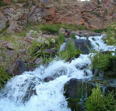 آبشار گورگور سبلان واقع در شهر اردبيل